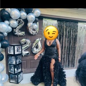 Elegant Black prom dress